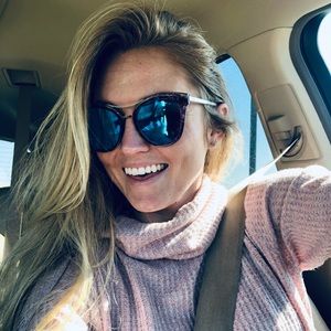 Meet your Posher, Sammy jo